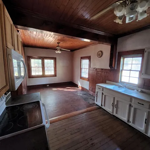 $315,000 | 109 Cove Lane, Eutawville, SC 29048