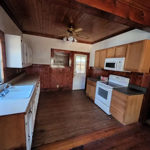 $315,000 | 109 Cove Lane, Eutawville, SC 29048