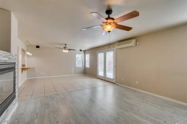$2,400 | 936 Midpride Street, Las Vegas, NV 89144