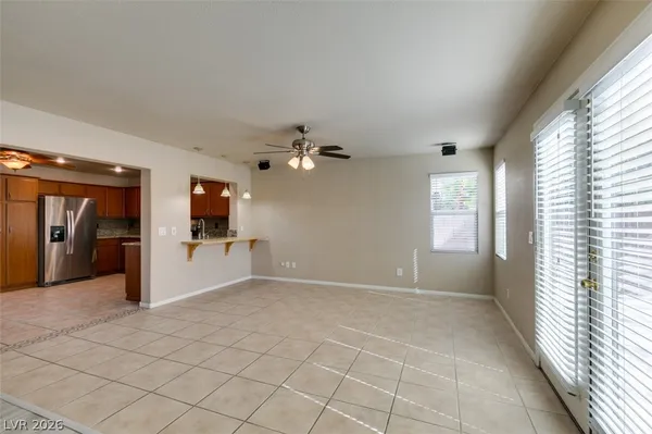 $2,400 | 936 Midpride Street, Las Vegas, NV 89144