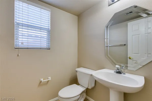 $2,400 | 936 Midpride Street, Las Vegas, NV 89144