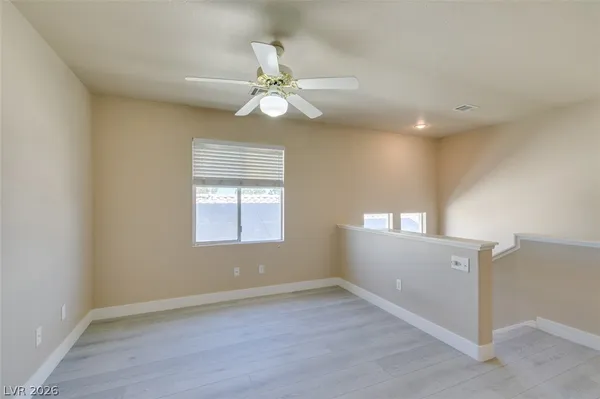 $2,400 | 936 Midpride Street, Las Vegas, NV 89144