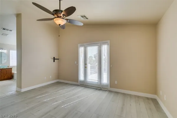 $2,400 | 936 Midpride Street, Las Vegas, NV 89144