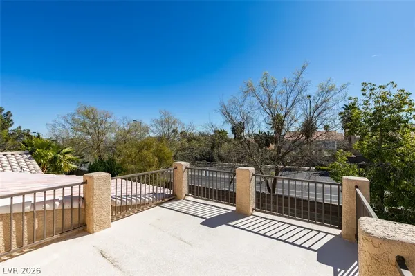 $2,400 | 936 Midpride Street, Las Vegas, NV 89144