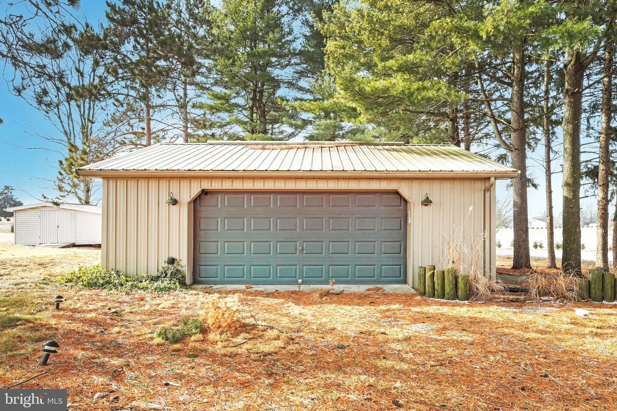 387 Sunset Road Thomasville, PA 17364 - Photo 12 of 32 Gallery Image 12