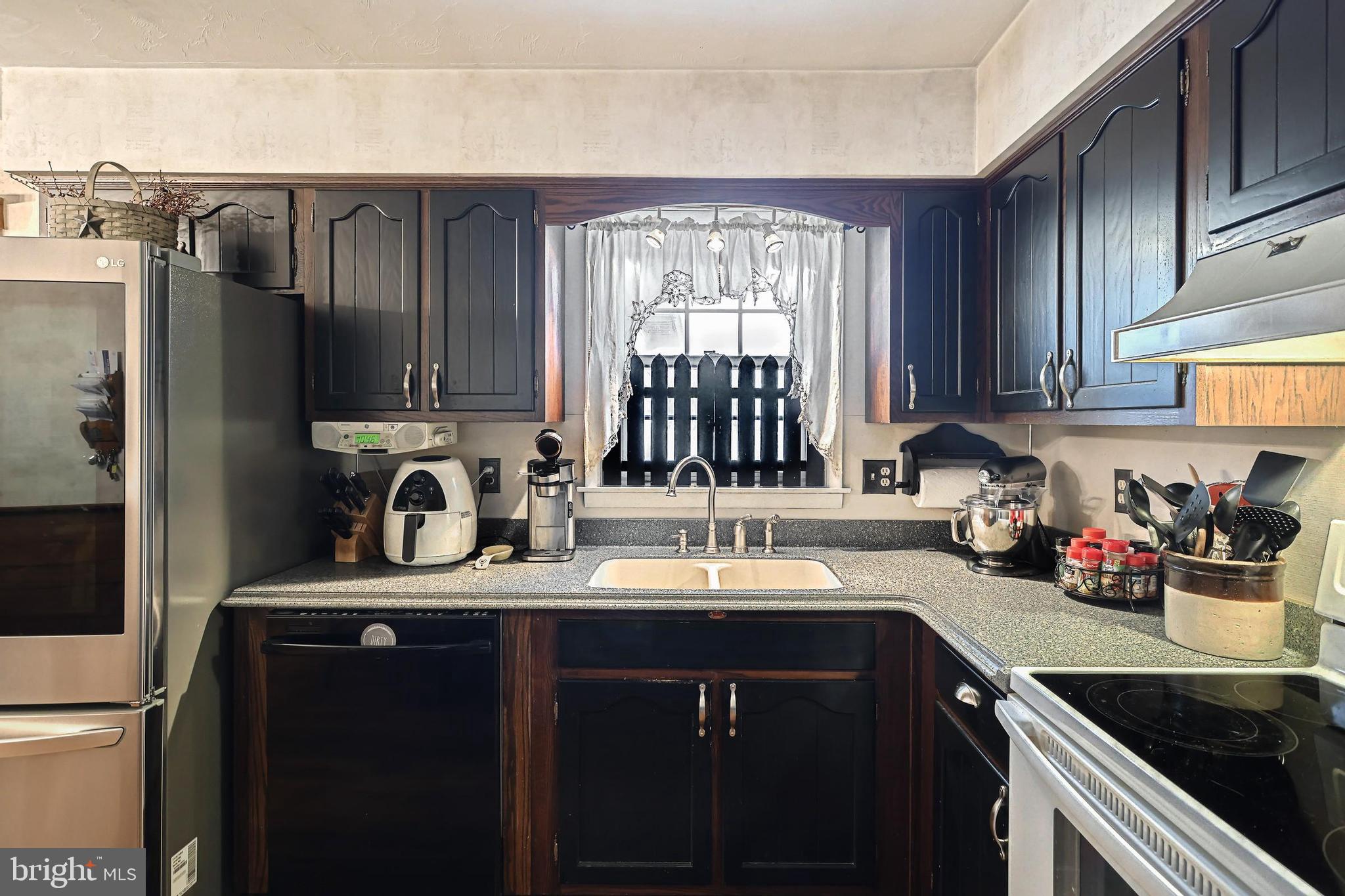 387 Sunset Road Thomasville, PA 17364 - Photo 17 of 32 Gallery Image 17