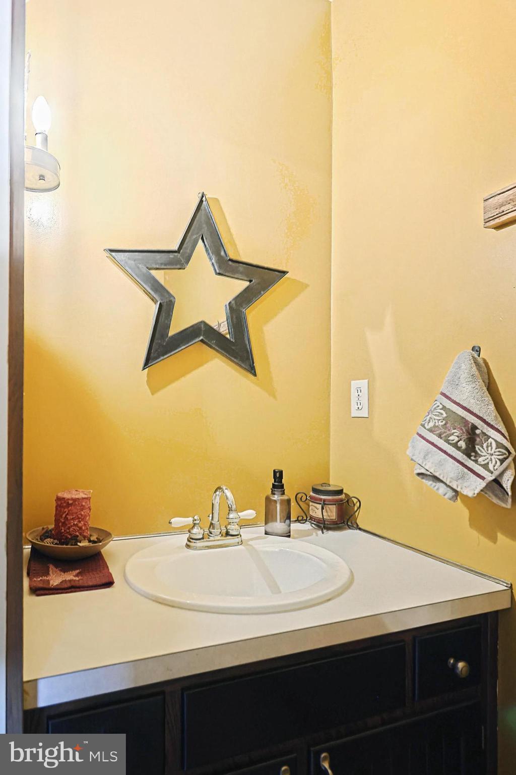 387 Sunset Road Thomasville, PA 17364 - Photo 30 of 32 Gallery Image 30