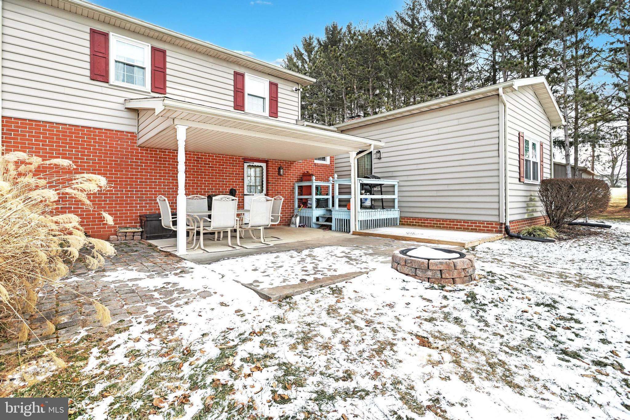 387 Sunset Road Thomasville, PA 17364 - Photo 5 of 32 Gallery Image 5
