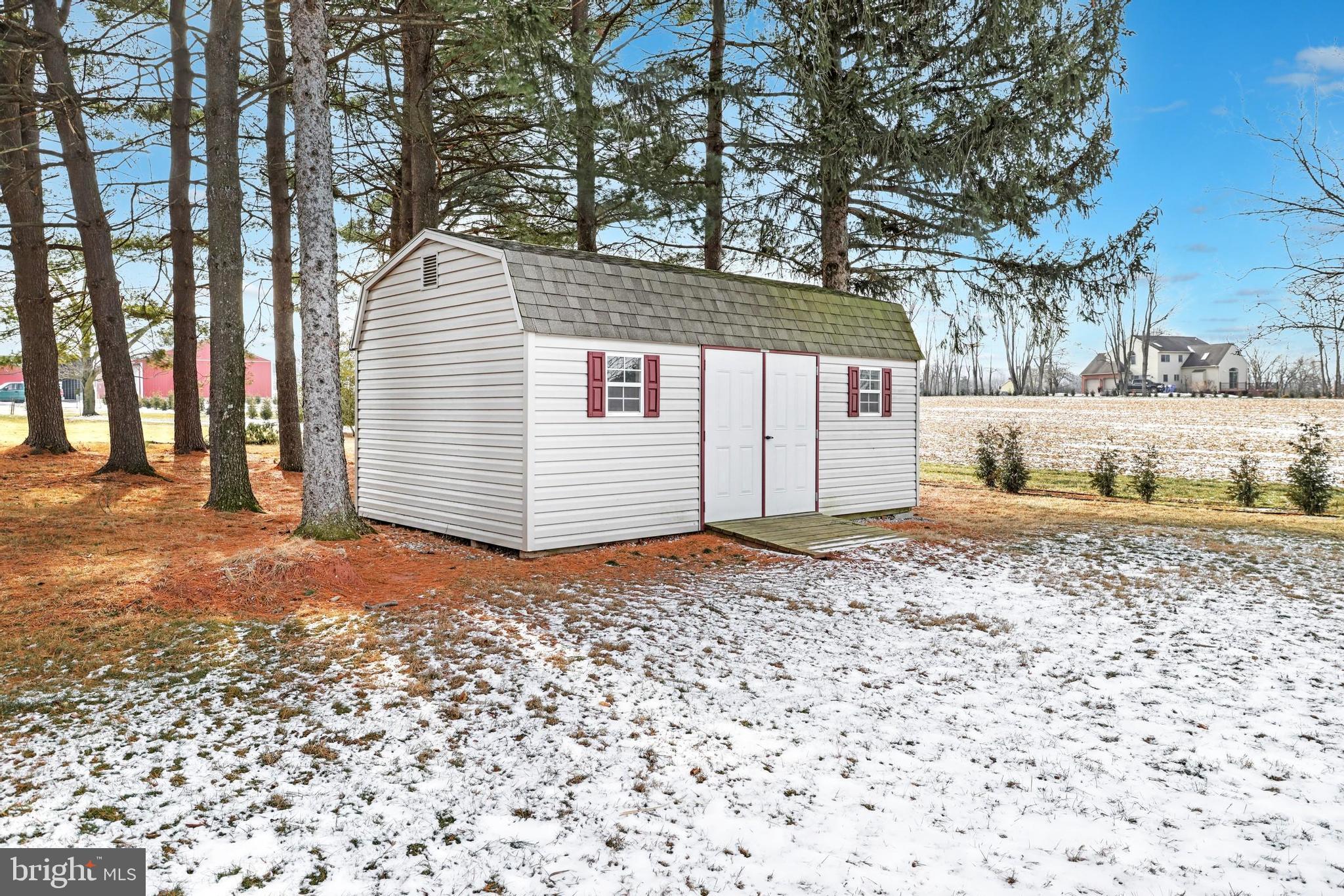 387 Sunset Road Thomasville, PA 17364 - Photo 9 of 32 Gallery Image 9