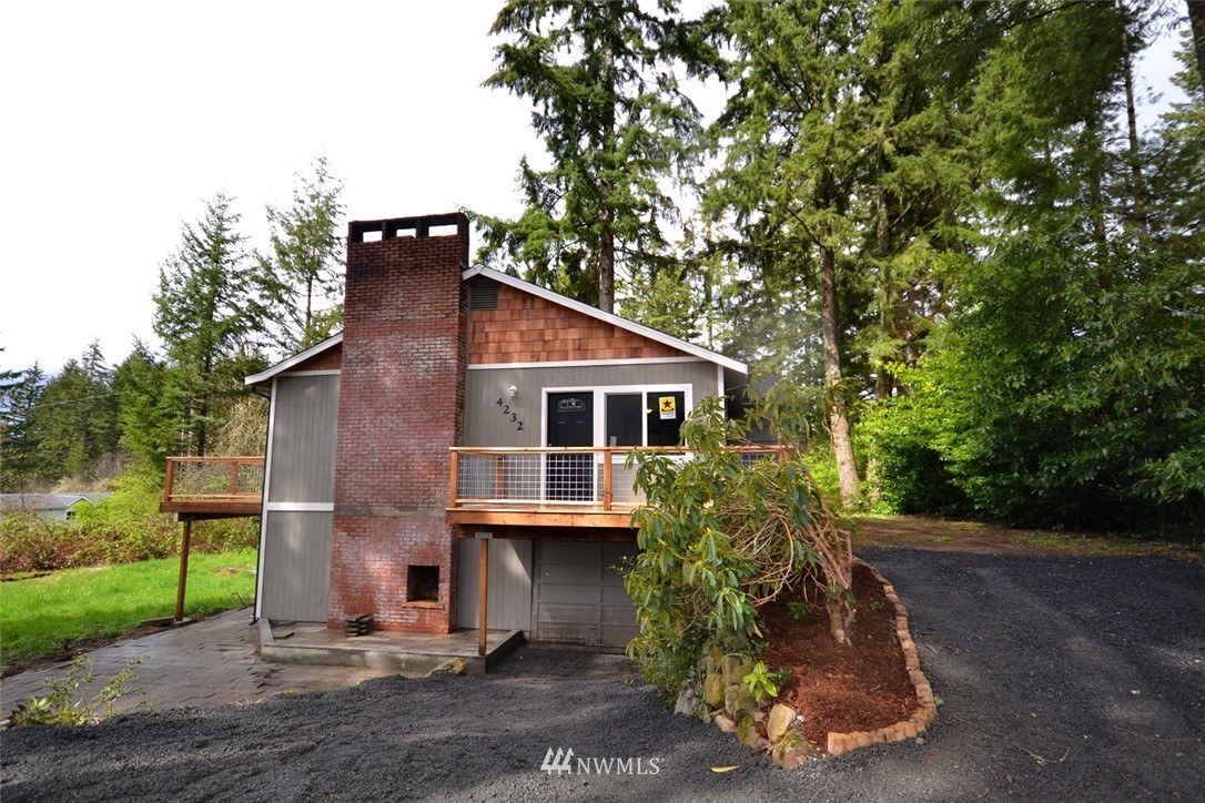 4232 Sunnyslope Road Southwest Port Orchard, WA 98367 - Photo 3 of 21 Gallery Image 3