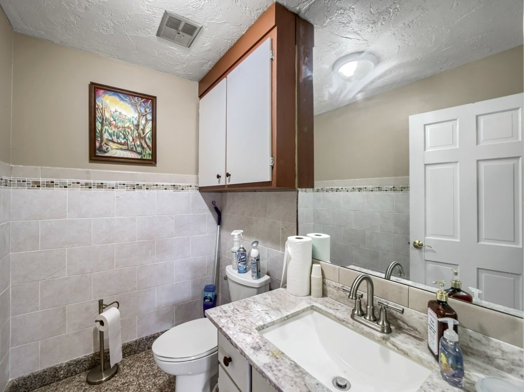 16 Stewart Road North Reading, MA 01864 - Photo 17 of 40 Gallery Image 17