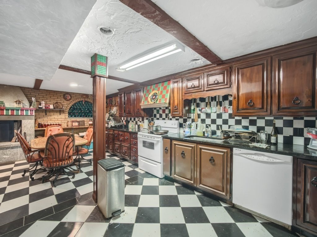 16 Stewart Road North Reading, MA 01864 - Photo 24 of 40 Gallery Image 24
