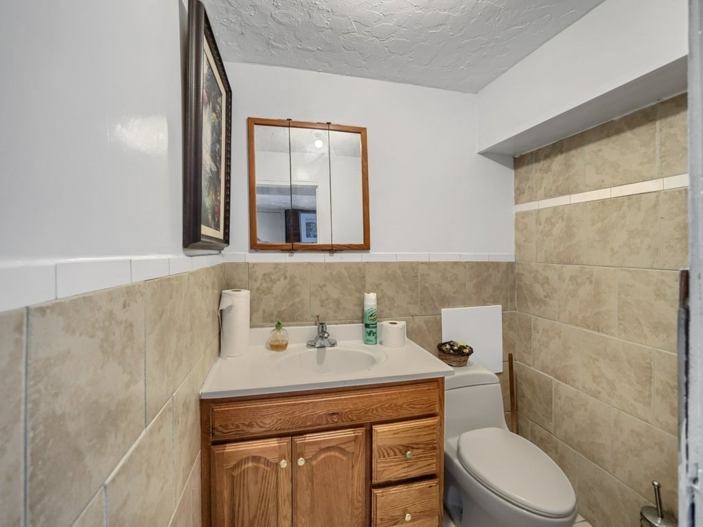 16 Stewart Road North Reading, MA 01864 - Photo 29 of 40 Gallery Image 29