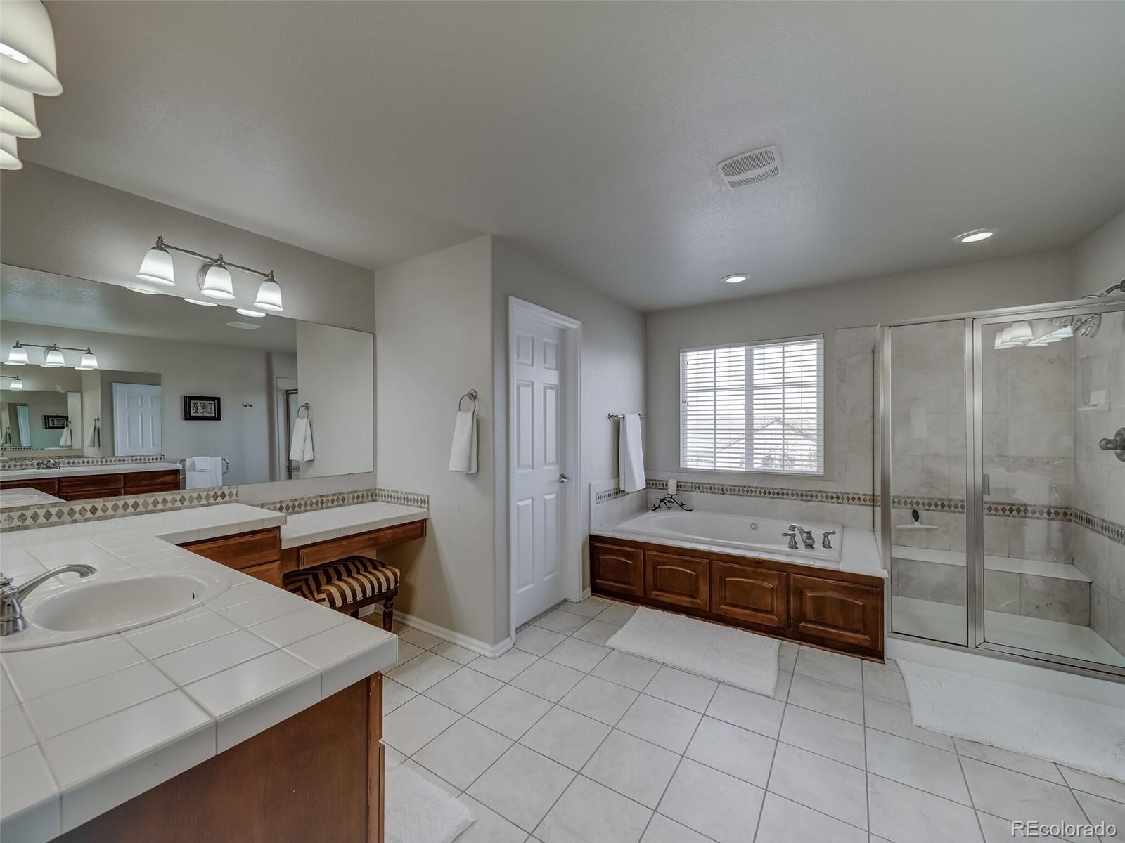 4311 Ivycrest Point Highlands Ranch, CO 80130 - Photo 24 of 40