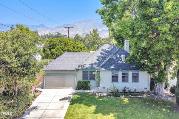 $899,000 | 711 East Mendocino Street, Altadena, CA 91001