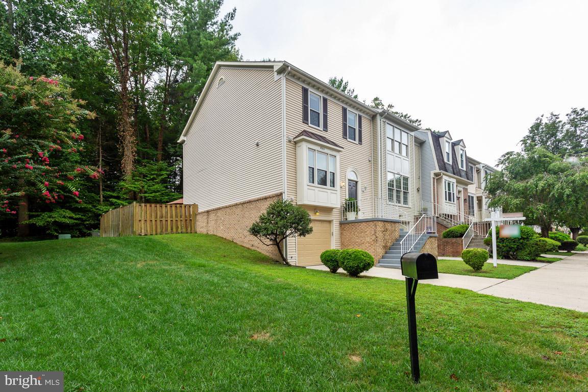 8303 Ridge Crossing Lane Springfield, VA 22152 - Photo 2 of 25 Side Exterior