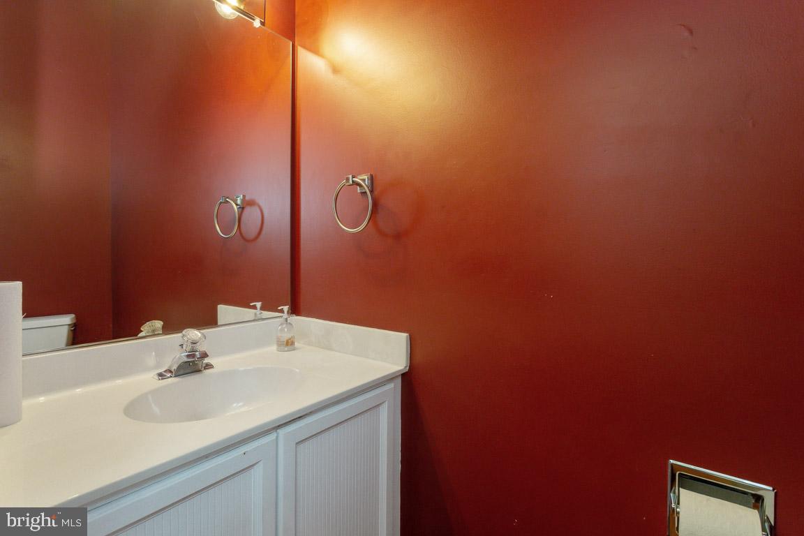 8303 Ridge Crossing Lane Springfield, VA 22152 - Photo 3 of 25 Main Level Power Room