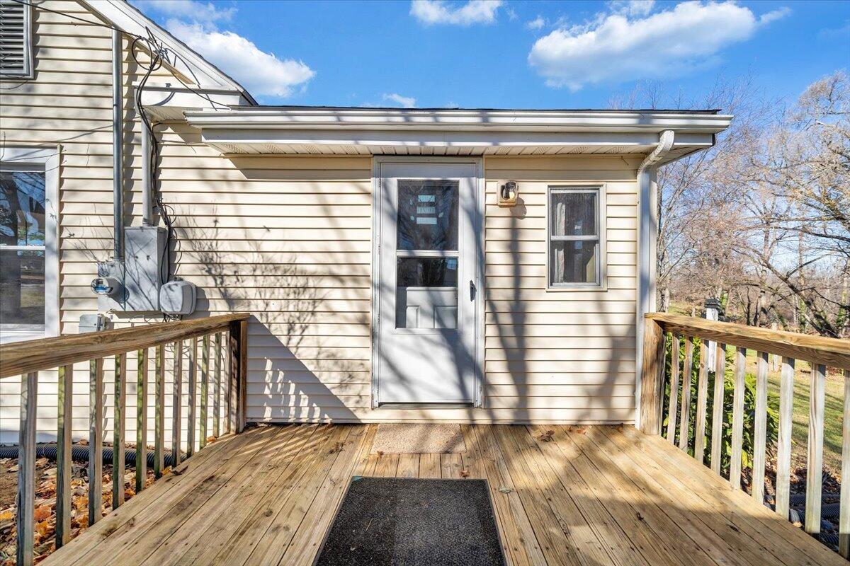 505 Republic Road Christiansburg, VA 24073 - Photo 26 of 51 Side Deck