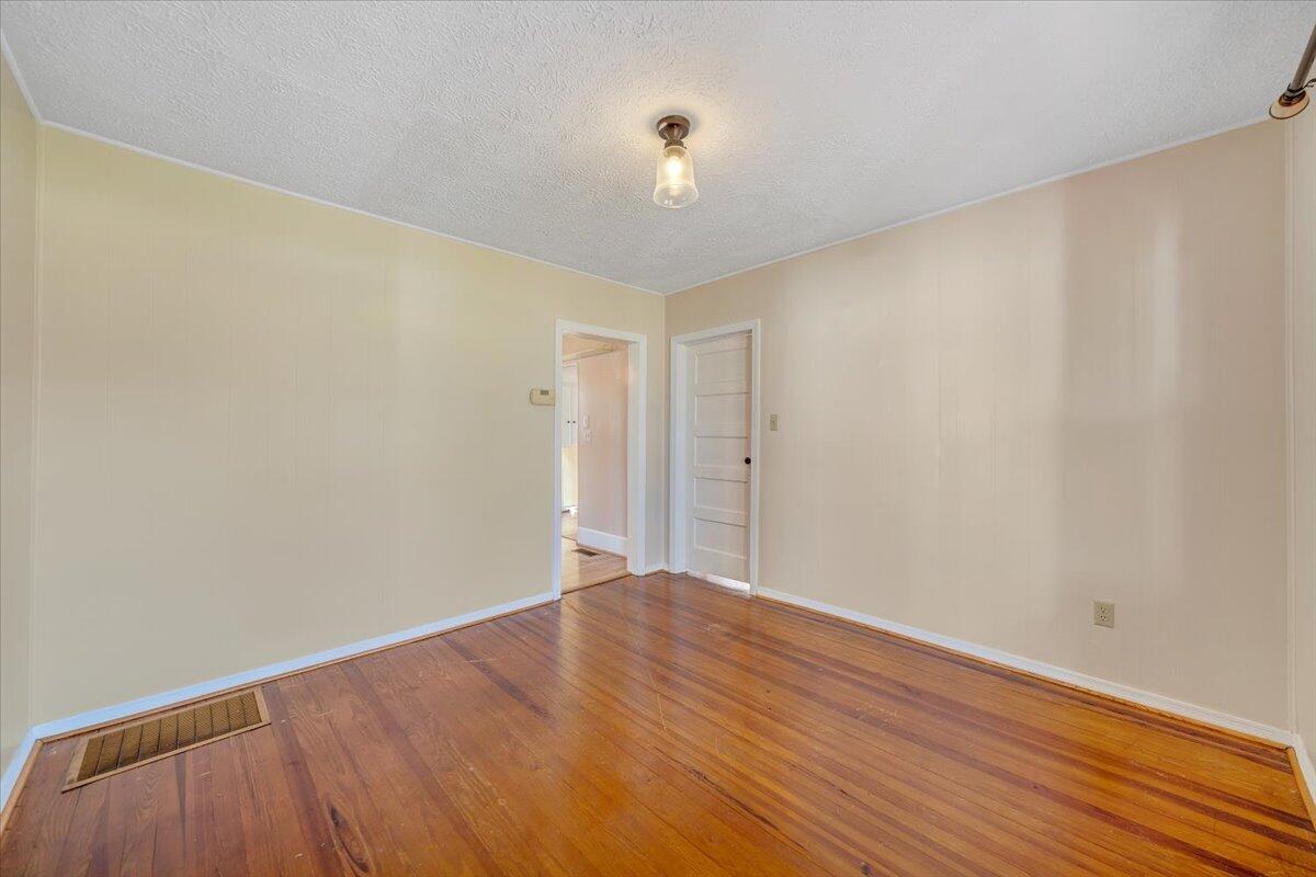 505 Republic Road Christiansburg, VA 24073 - Photo 9 of 51 Living Room