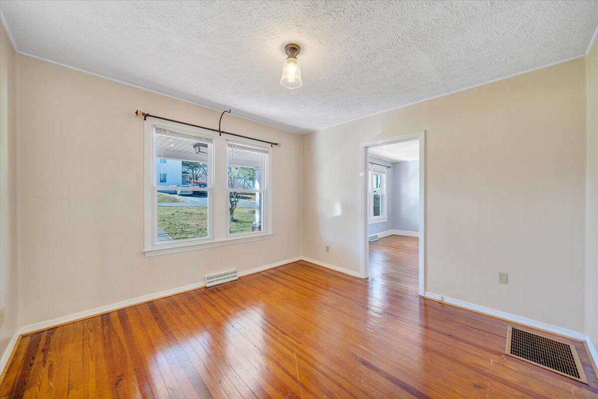 505 Republic Road Christiansburg, VA 24073 - Photo 10 of 51 Living Room