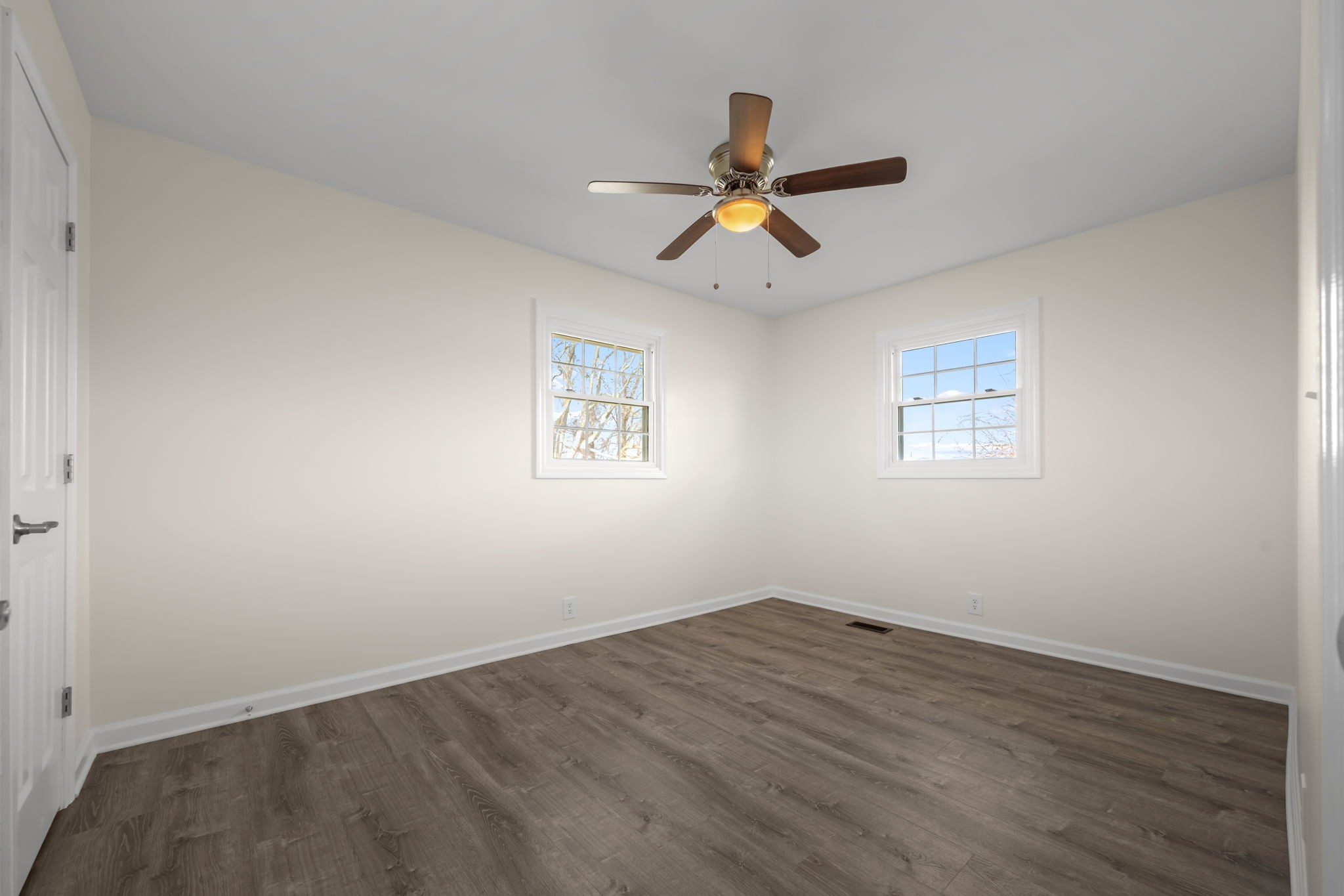 456 Whites Gap Road Huntland, TN 37345 - Photo 20 of 35 a view of a room with wooden floor and window