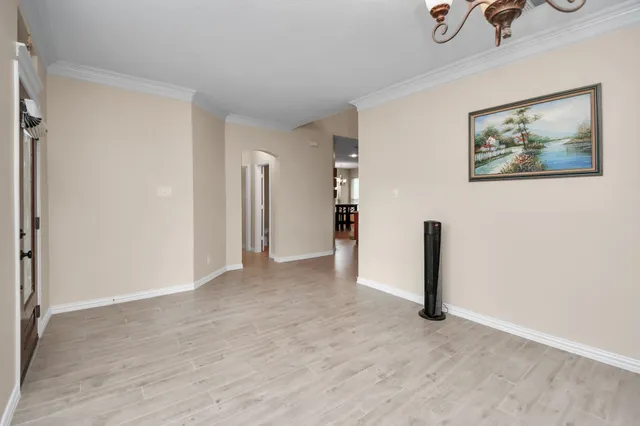 $2,700 | 11407 Creekwood Hills Lane, Houston, TX 77070