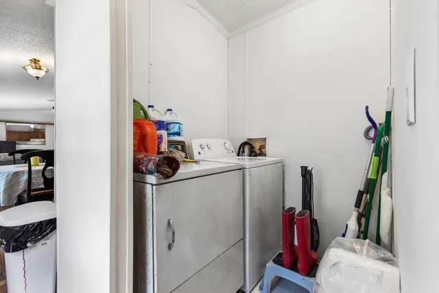 $315,000 | 209 Hampstead Road, Derry, NH 03038