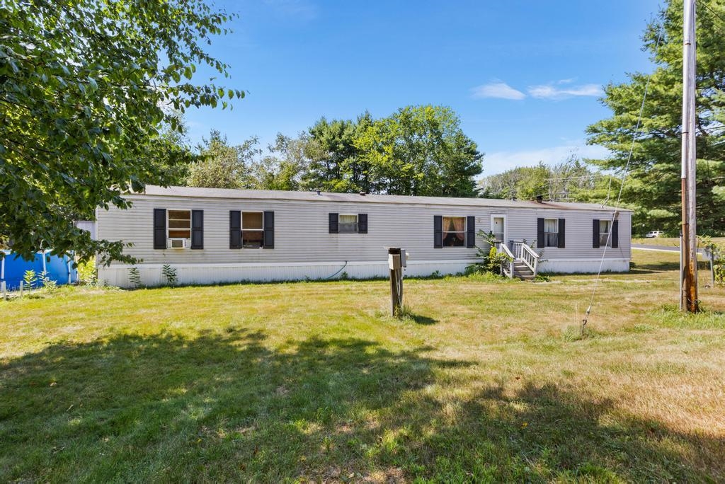 209 Hampstead Road Derry, NH 03038 - Photo 20 of 25