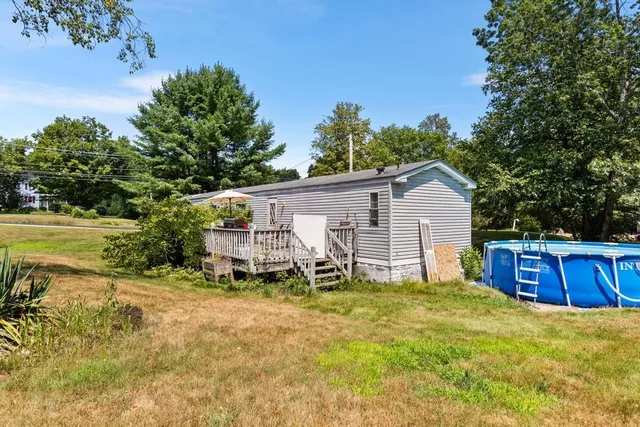 $315,000 | 209 Hampstead Road, Derry, NH 03038