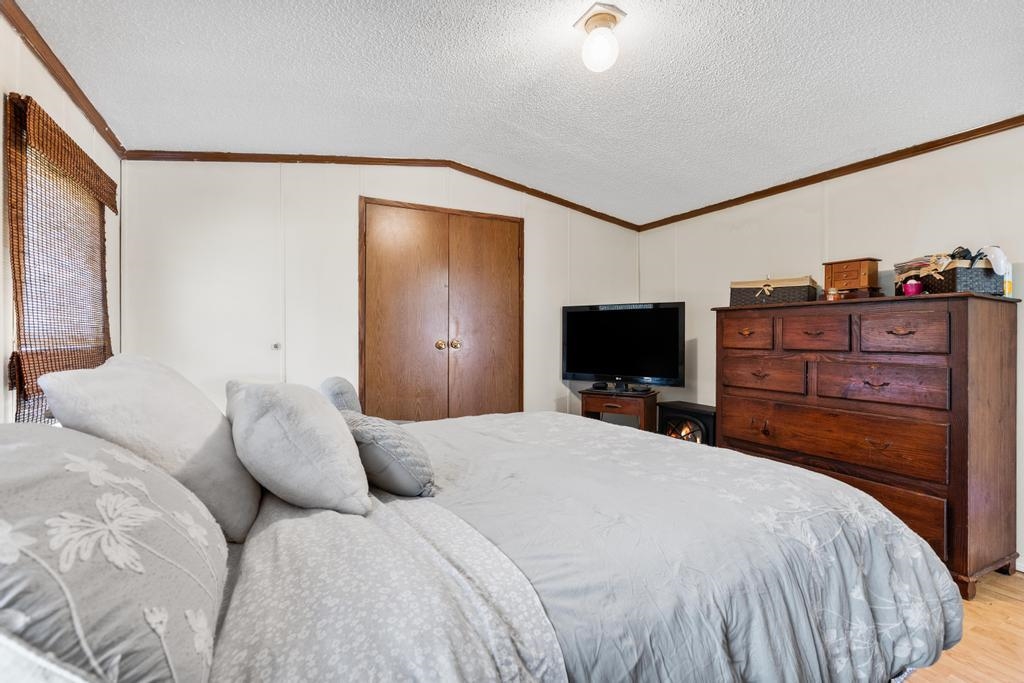 209 Hampstead Road Derry, NH 03038 - Photo 6 of 25