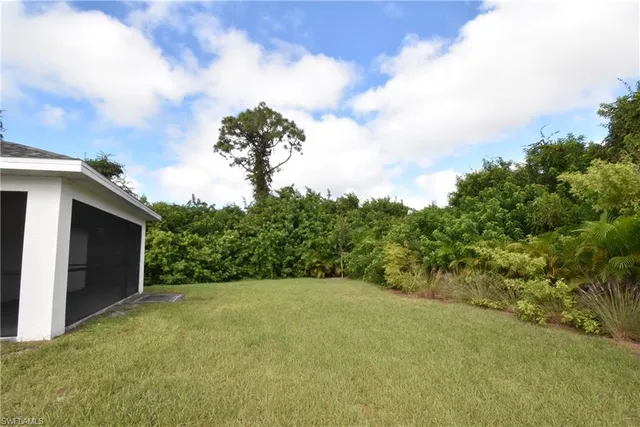 $2,250 | 152 Red Cedar Park, Rotonda West, FL 33947