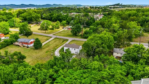 $349,900 | 368 Oakview Drive, Nashville, TN 37207