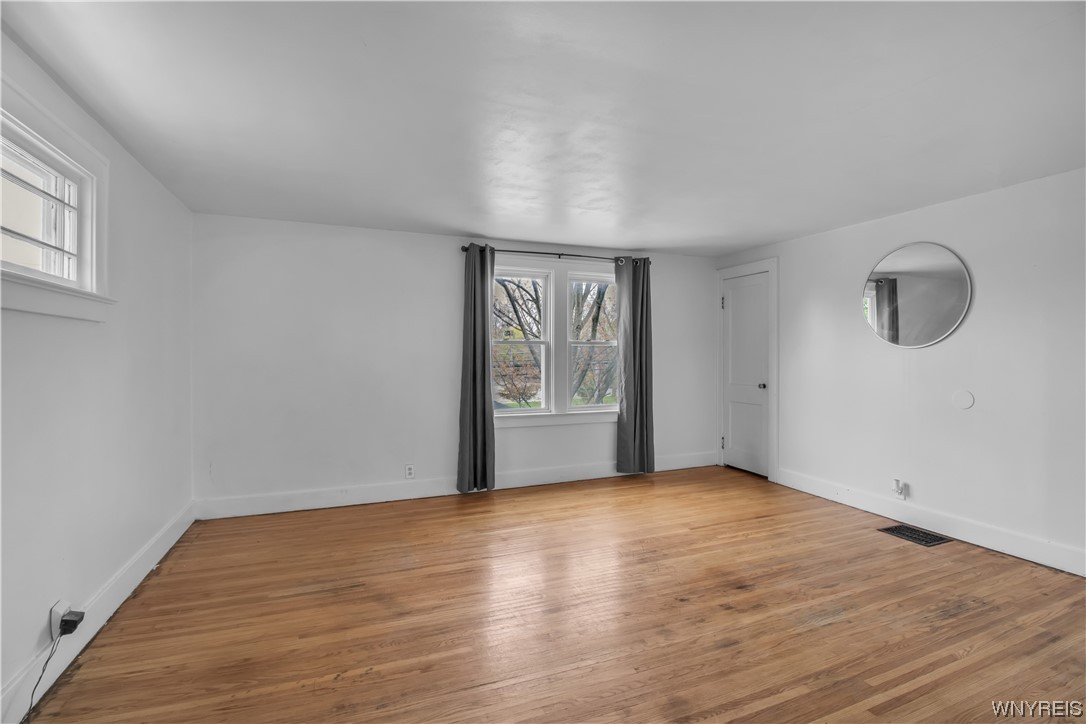 326 Main Street Tonawanda City, NY 14150 - Photo 13 of 37