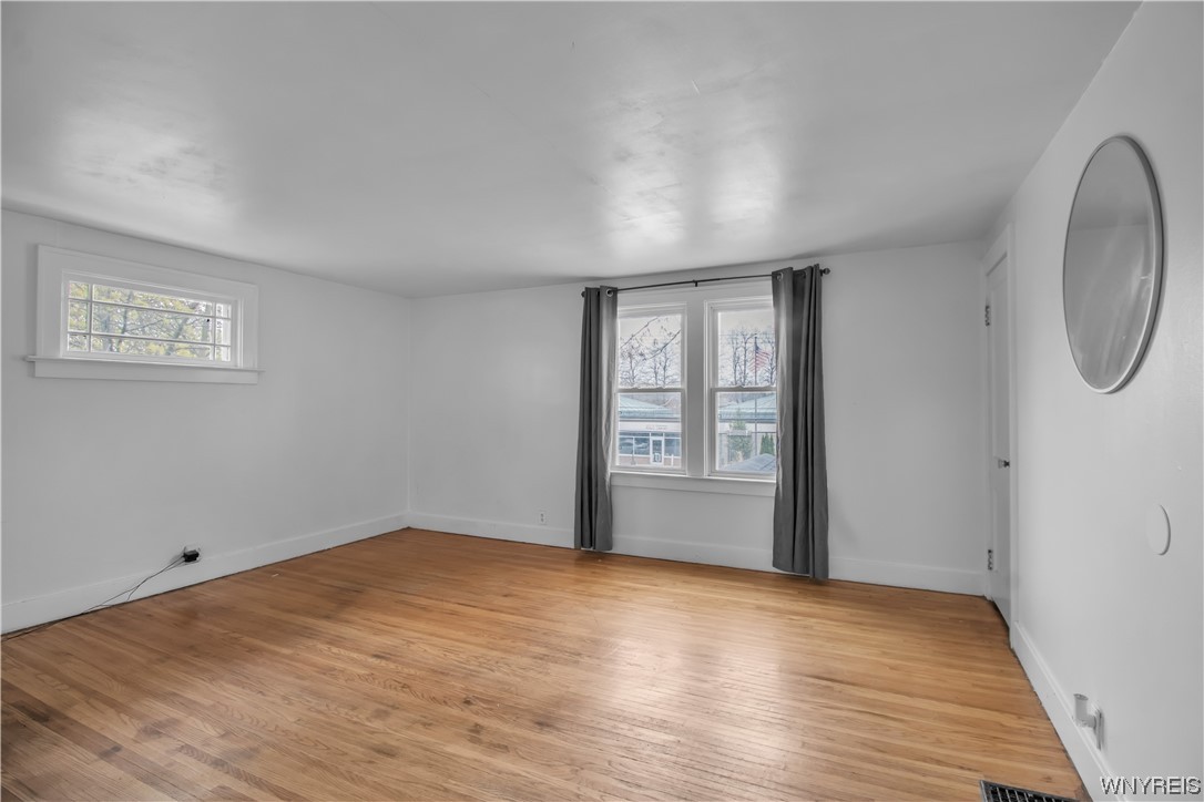 326 Main Street Tonawanda City, NY 14150 - Photo 14 of 37