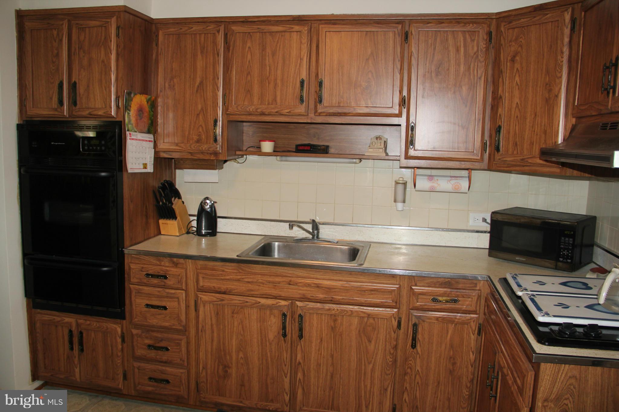 8919 Parlo Road Baltimore, MD 21236 - Photo 13 of 25 Kitchen