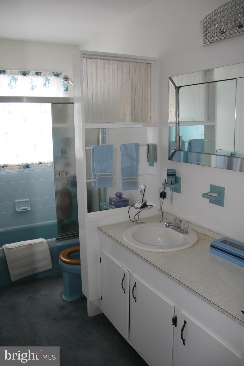 8919 Parlo Road Baltimore, MD 21236 - Photo 18 of 25 Bath