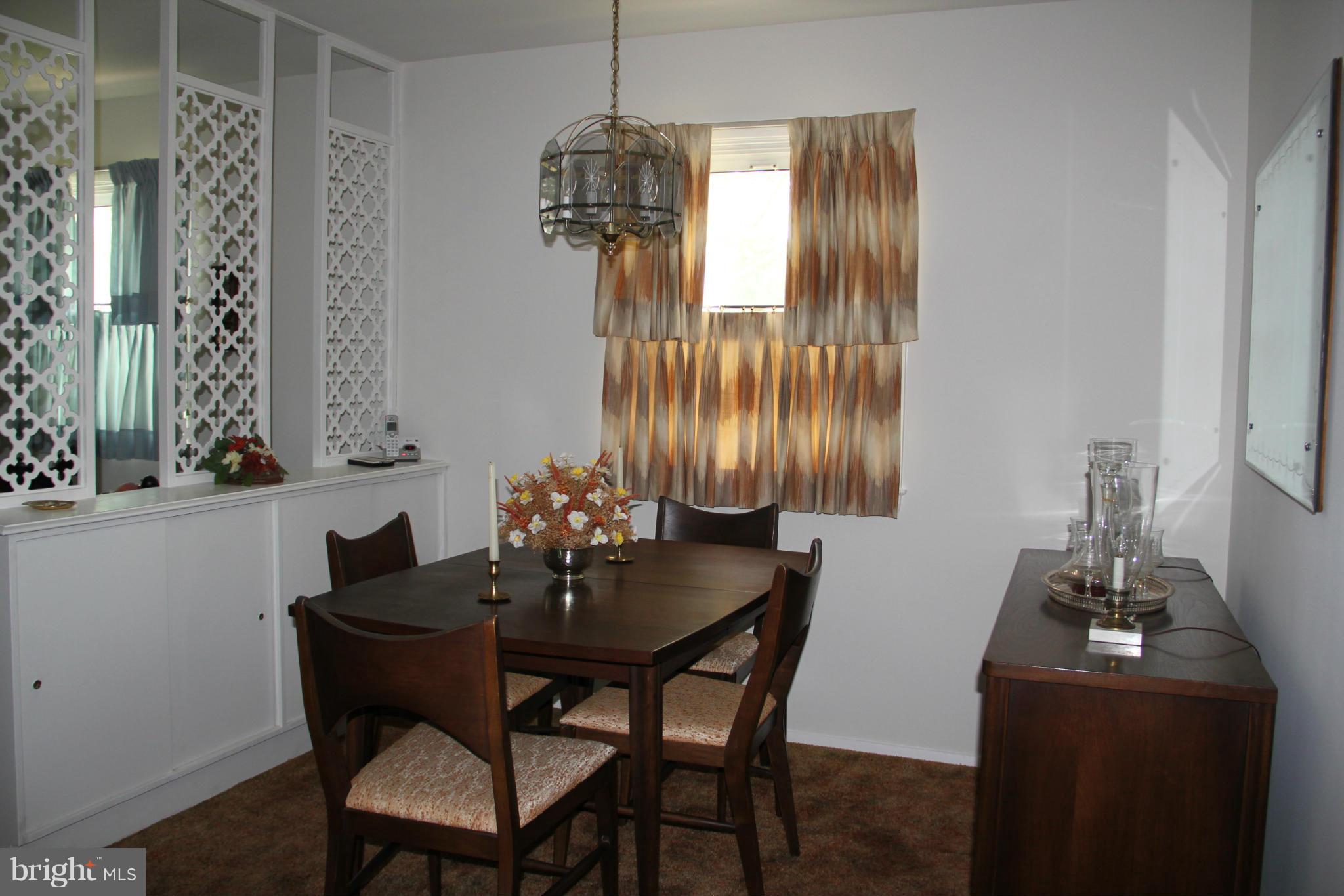 8919 Parlo Road Baltimore, MD 21236 - Photo 8 of 25 Dining Room