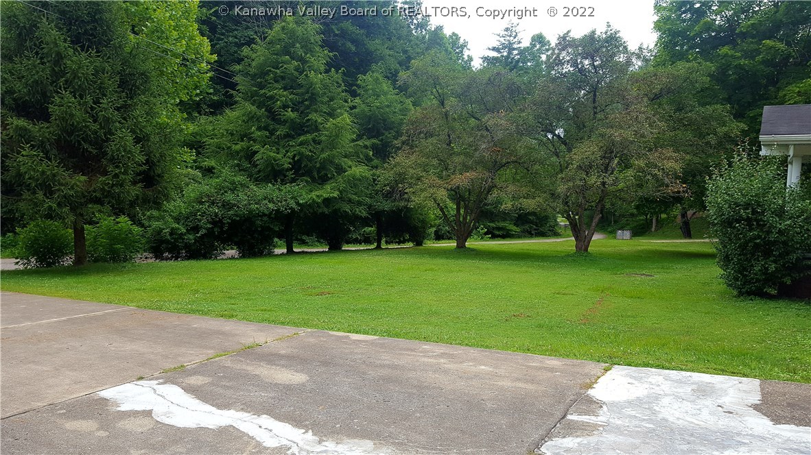 1522 Kaufmans Branch Road Elkview, WV 25071 - Photo 21 of 24 Gallery Image 21