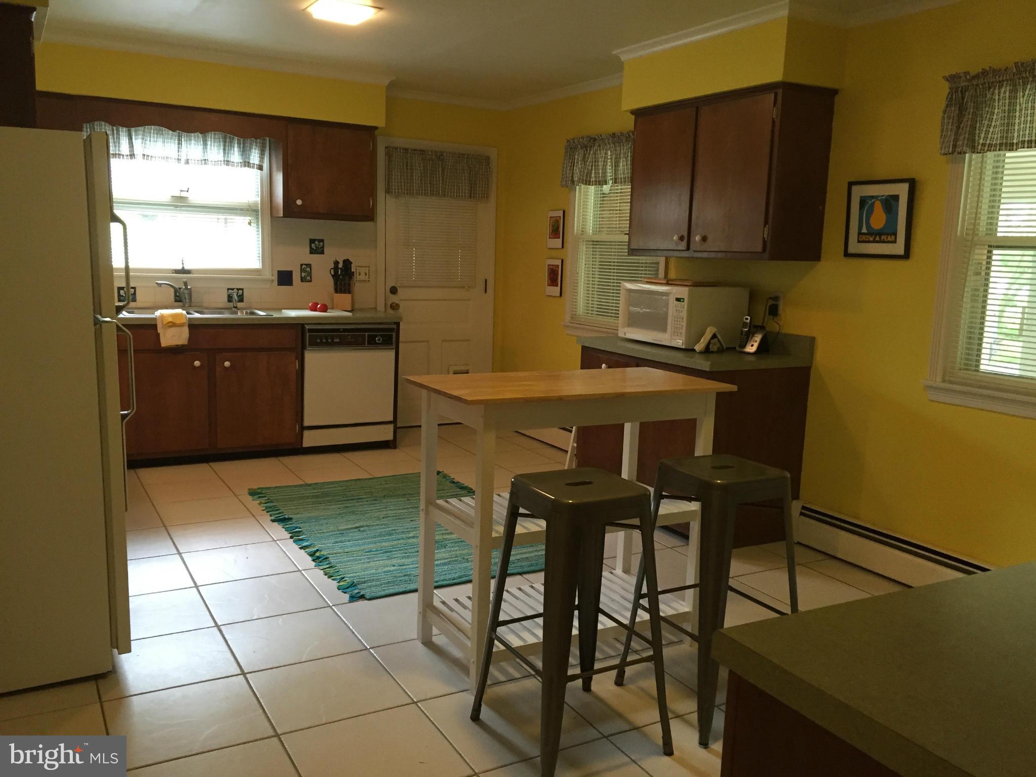 13 Hatsawap Road Cambridge, MD 21613 - Photo 14 of 30 Kitchen