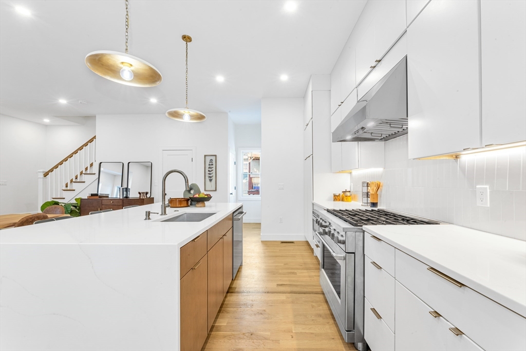 142 A Birch Street, Unit A Boston, MA 02131 - Photo 11 of 31