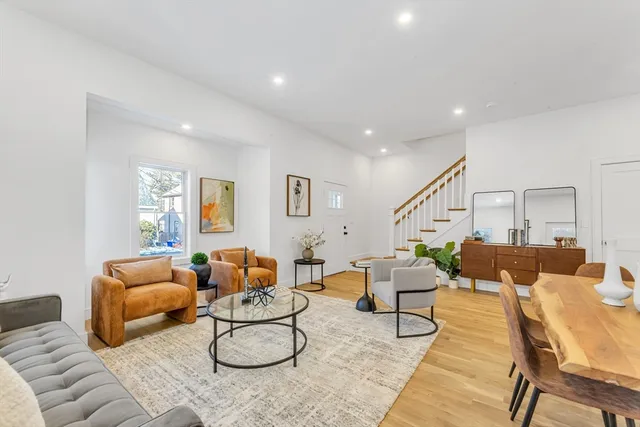 $979,000 | 142 A Birch Street, Unit A, Boston, MA 02131