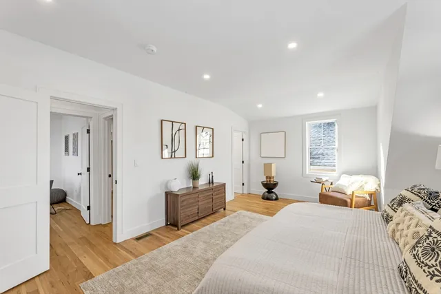 $979,000 | 142 A Birch Street, Unit A, Boston, MA 02131