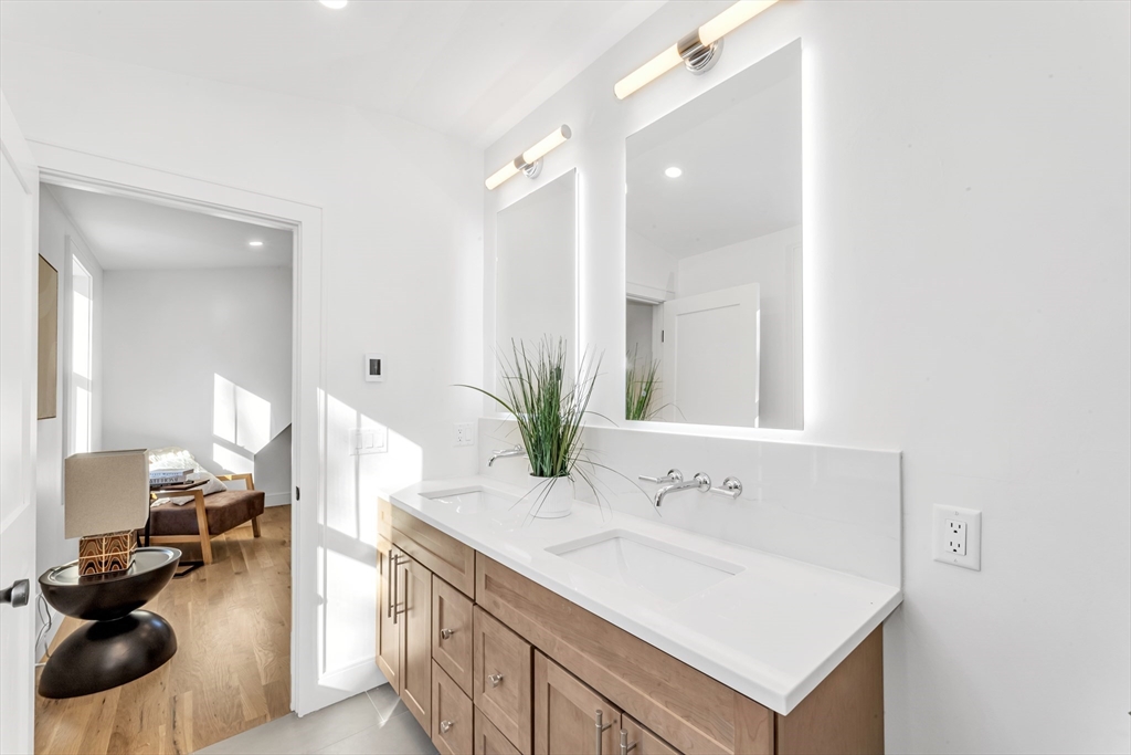 142 A Birch Street, Unit A Boston, MA 02131 - Photo 24 of 31