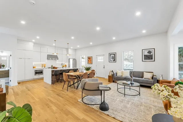 $979,000 | 142 A Birch Street, Unit A, Boston, MA 02131