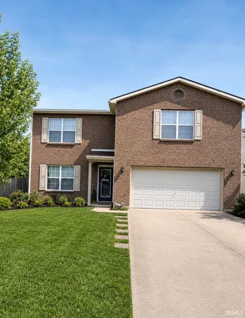 $314,900 | 3212 Oaklyn Drive, Evansville, IN 47711