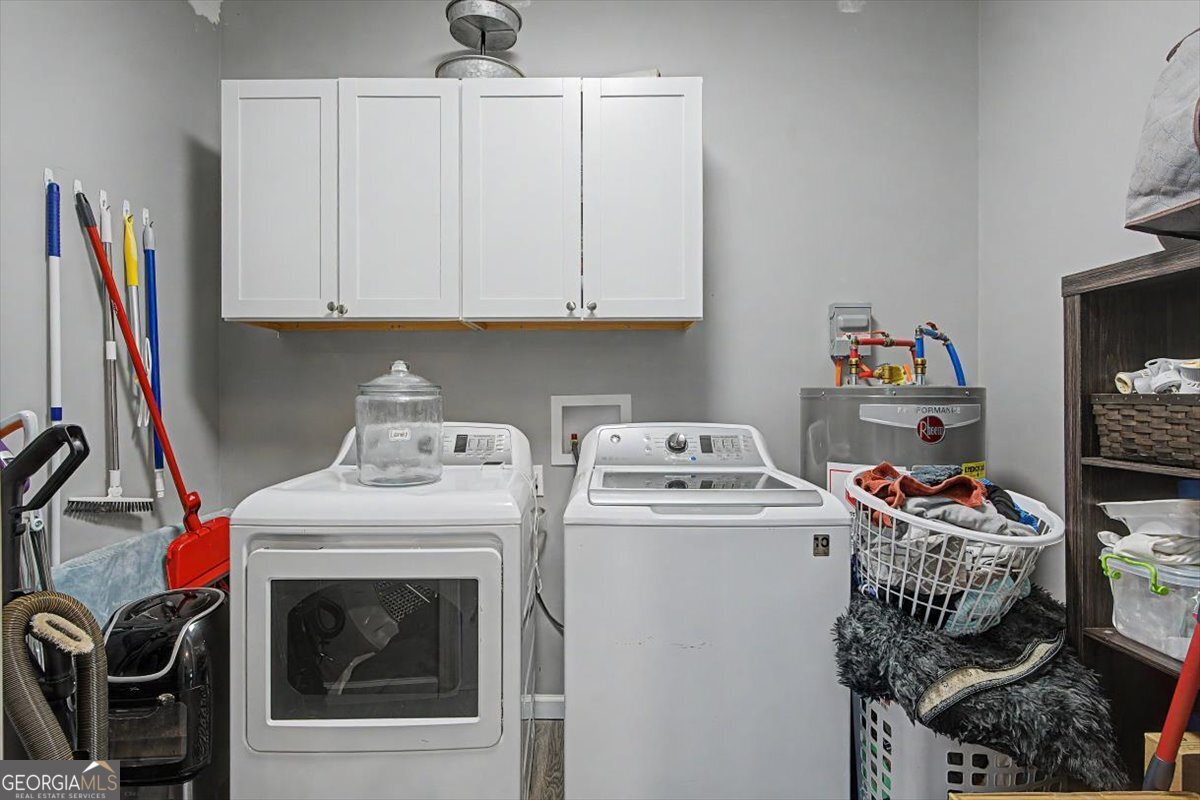 147 Edgar Bell Road Tallapoosa, GA 30176 - Photo 34 of 49 a utility room with dryer and washer