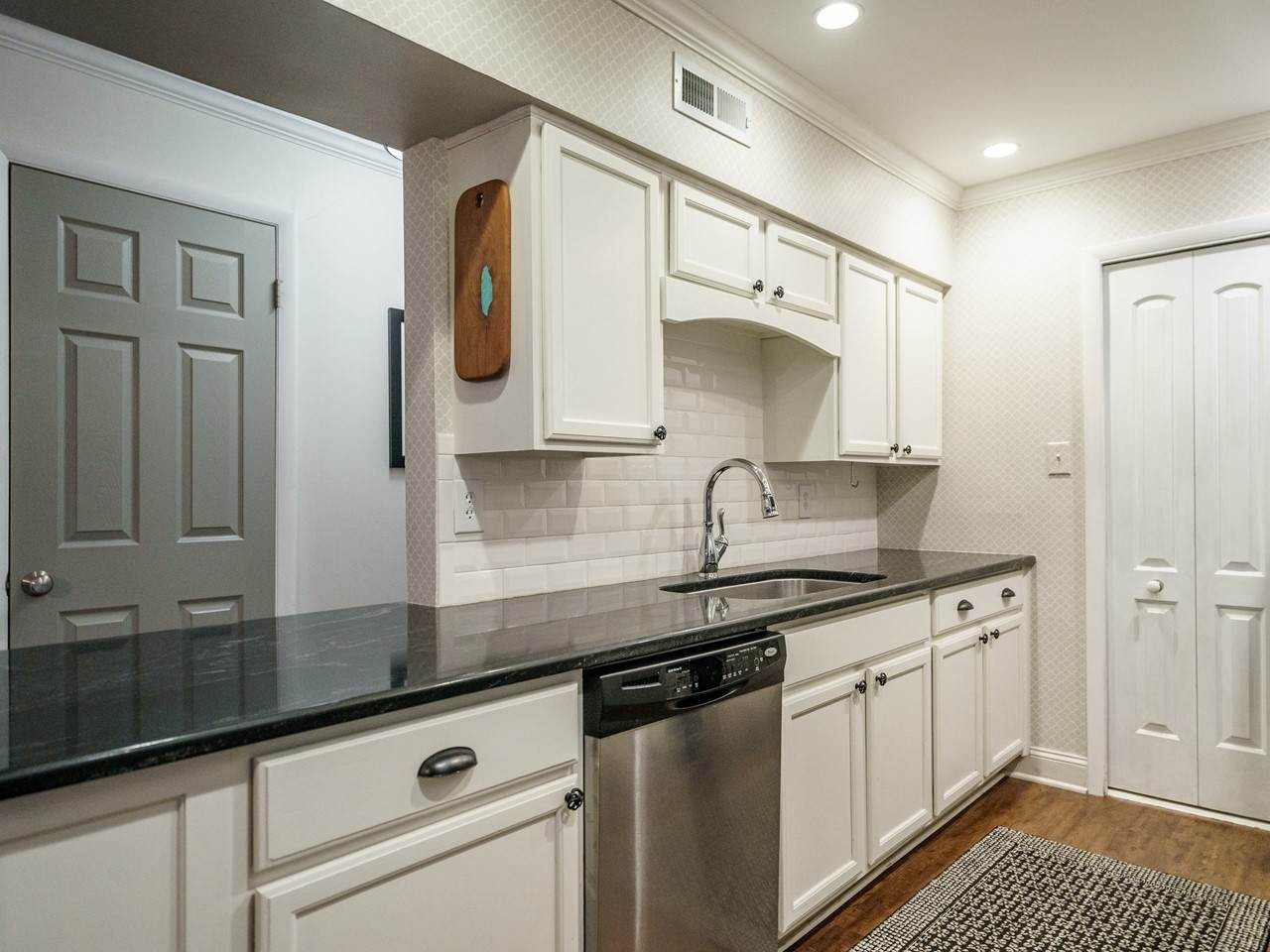 4709 Edwards Mill Road, Unit G Raleigh, NC 27612 - Photo 10 of 22 Photo 10