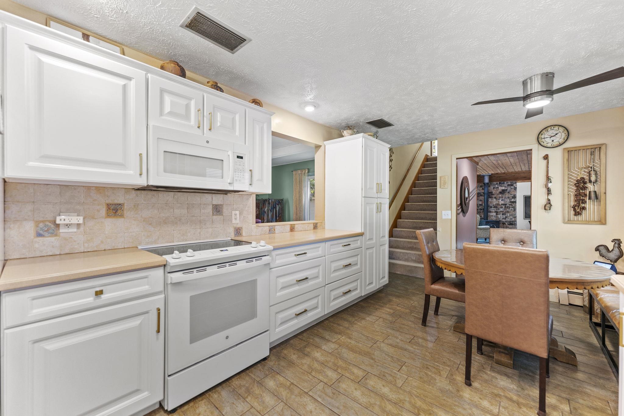 9649 Beaver Valley Road Belvidere, IL 61008 - Photo 19 of 59 Gallery Image 19
