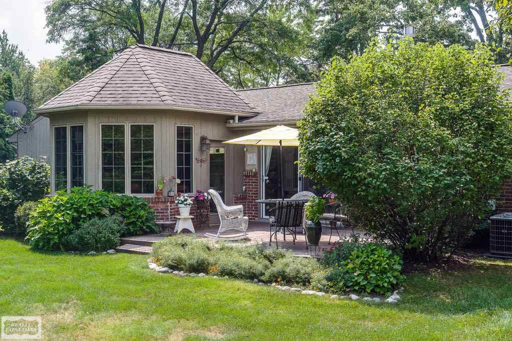367 Old Perch Road Rochester, MI 48309 - Photo 25 of 42 31328152-24.JPG