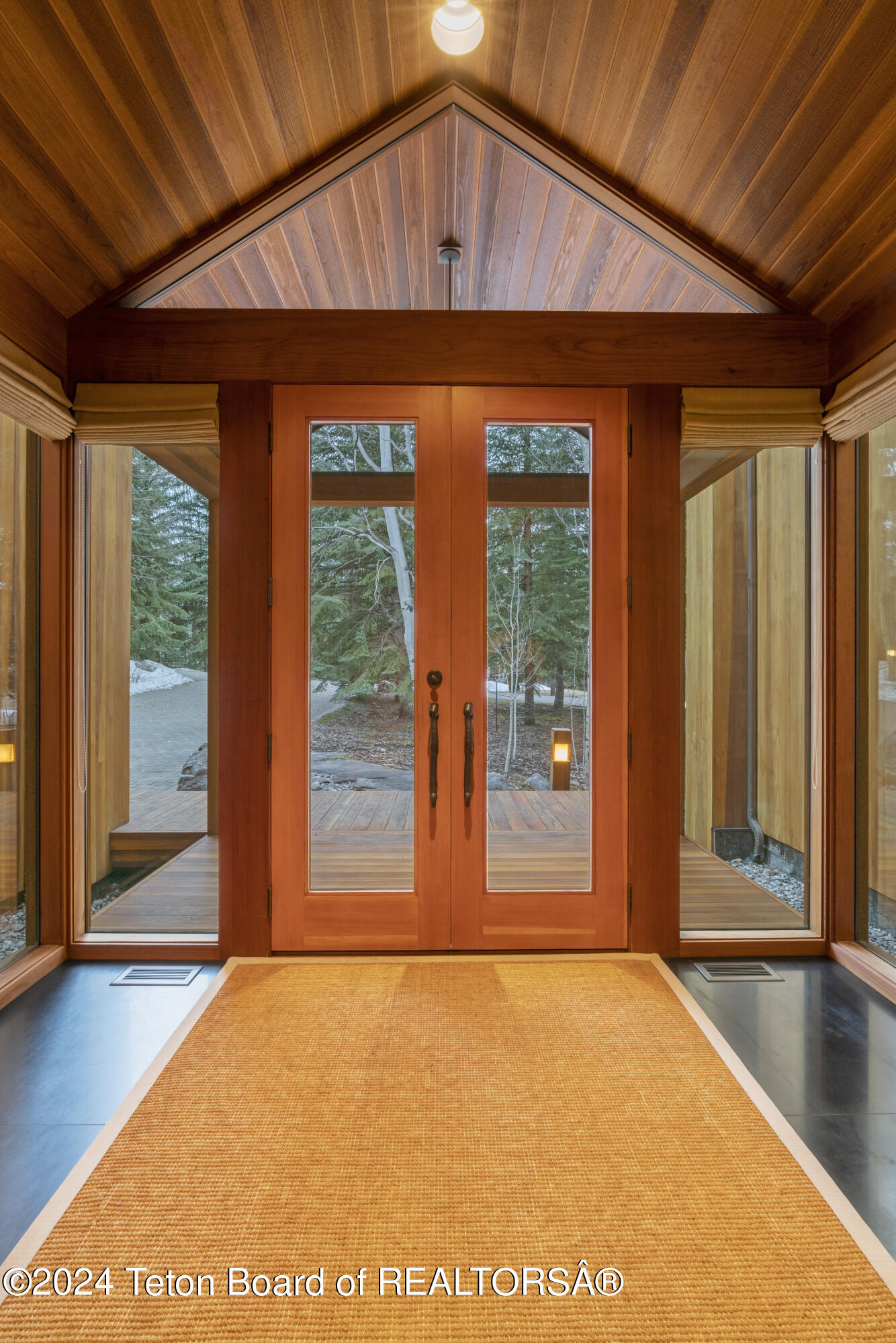 5070 Beavertail Road Wilson, WY 83014 - Photo 5 of 34 Foyer